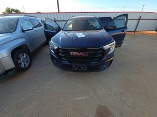 2022 GMC Terrain FWD SLE - Exterior Front Center Image